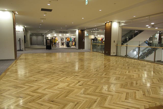 【イオンモールKYOTO】Sakura館 3階 吹き抜け横