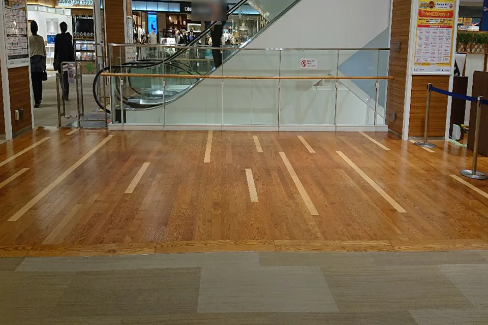 【ララガーデン長町】2階北側エスカレーター前(B)