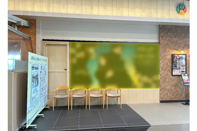 【イオンモール新小松】モール内広告 仮囲い壁(レストラン街②)の画像2