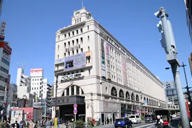 【浅草駅】エキミセ1F入口自動ドア前