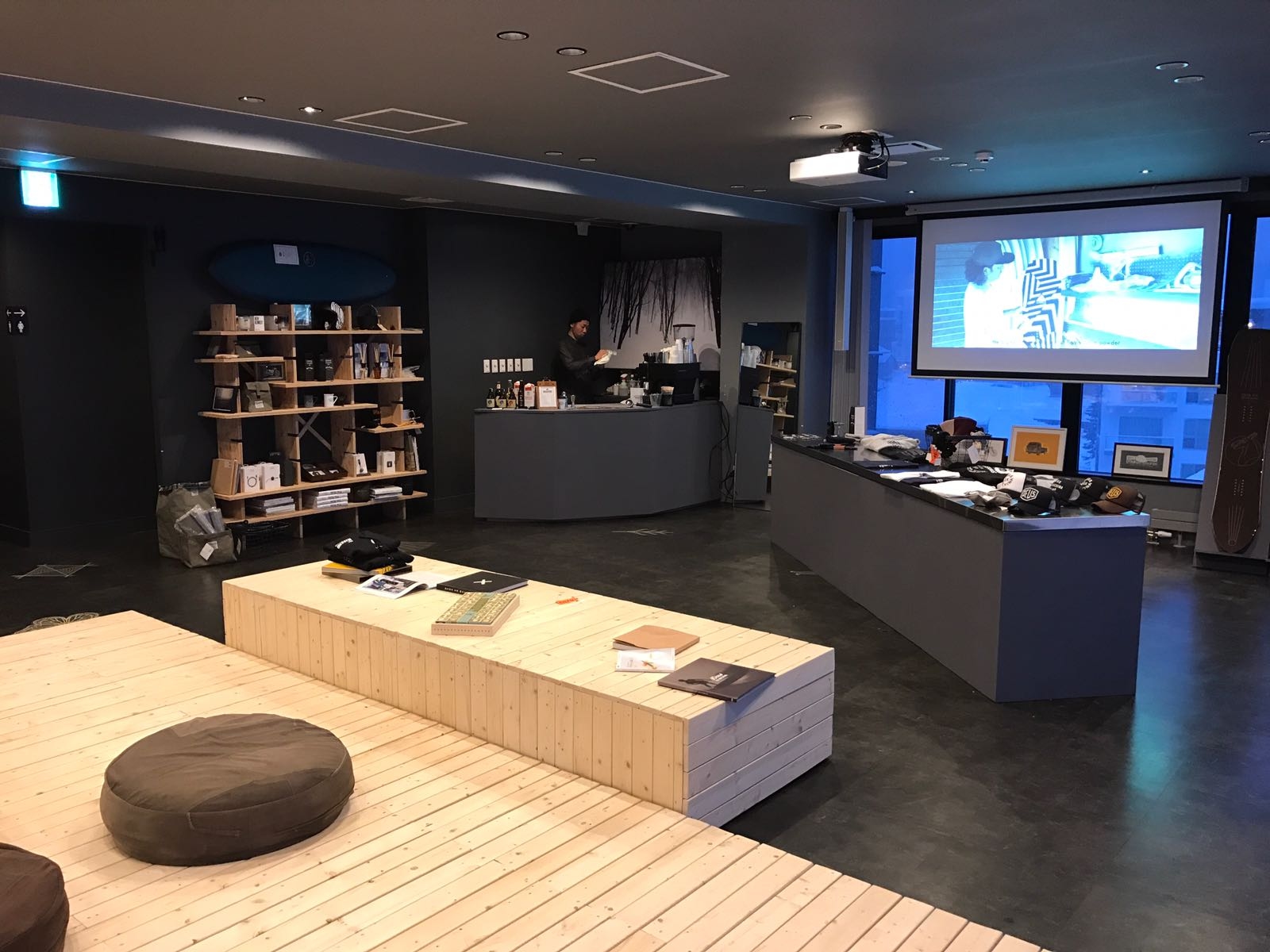 ポップアップストア