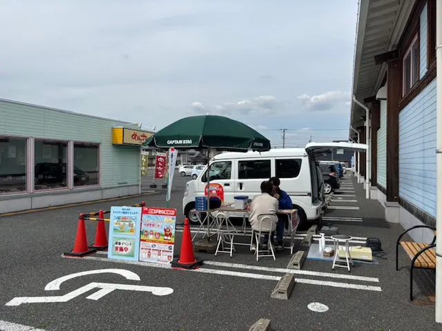 【ダイナム愛知小坂井店ゆったり館】キッチンカー出店やプロモーションイベントに最適なアミューズメント施設のイベントスペース(面出入口前)