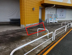 【イオンスーパーセンター盛岡渋民店】食品入り口外 販促プロモーションや物販に最適なスーパー店外催事イベントスペース