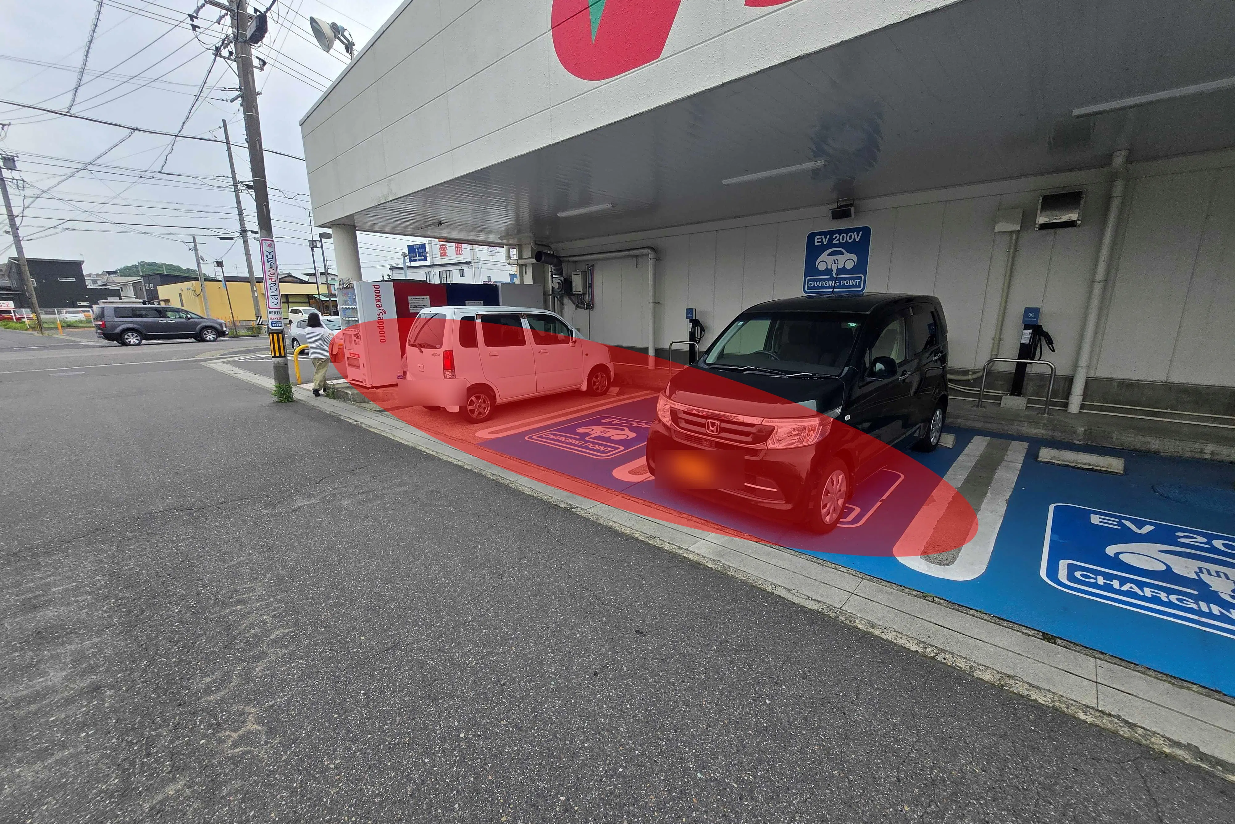 【サンマートサカイ蘇原店】キッチンカーや販促プロモーションに最適な駐車場スペース