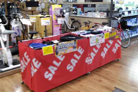 【サンデーいわき泉店】屋内グリーンショップ前 食物販やプロモーション等の出店に最適なホームセンター店内のイベントスペース