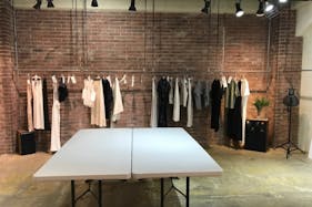 【千駄ケ谷駅5分】アパレルの展示会やポップアップストア、撮影等にも最適なレンガ調のスペース