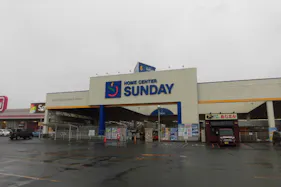 【サンデー十和田店】作業衣料売場 食物販やプロモーション等の出店に最適なホームセンター店内のイベントスペース