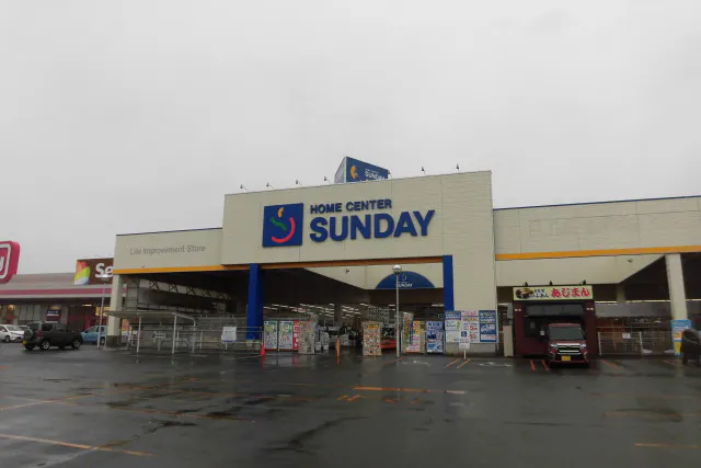 【サンデー十和田店】作業衣料売場 食物販やプロモーション等の出店に最適なホームセンター店内のイベントスペース