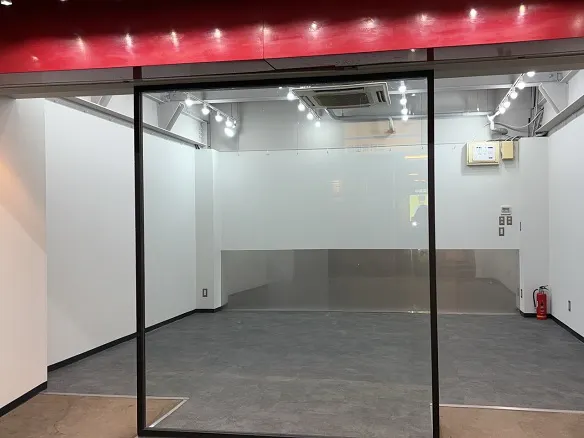 【三軒茶屋駅2分】三軒茶屋栄通り商店街にある路面の貸店舗