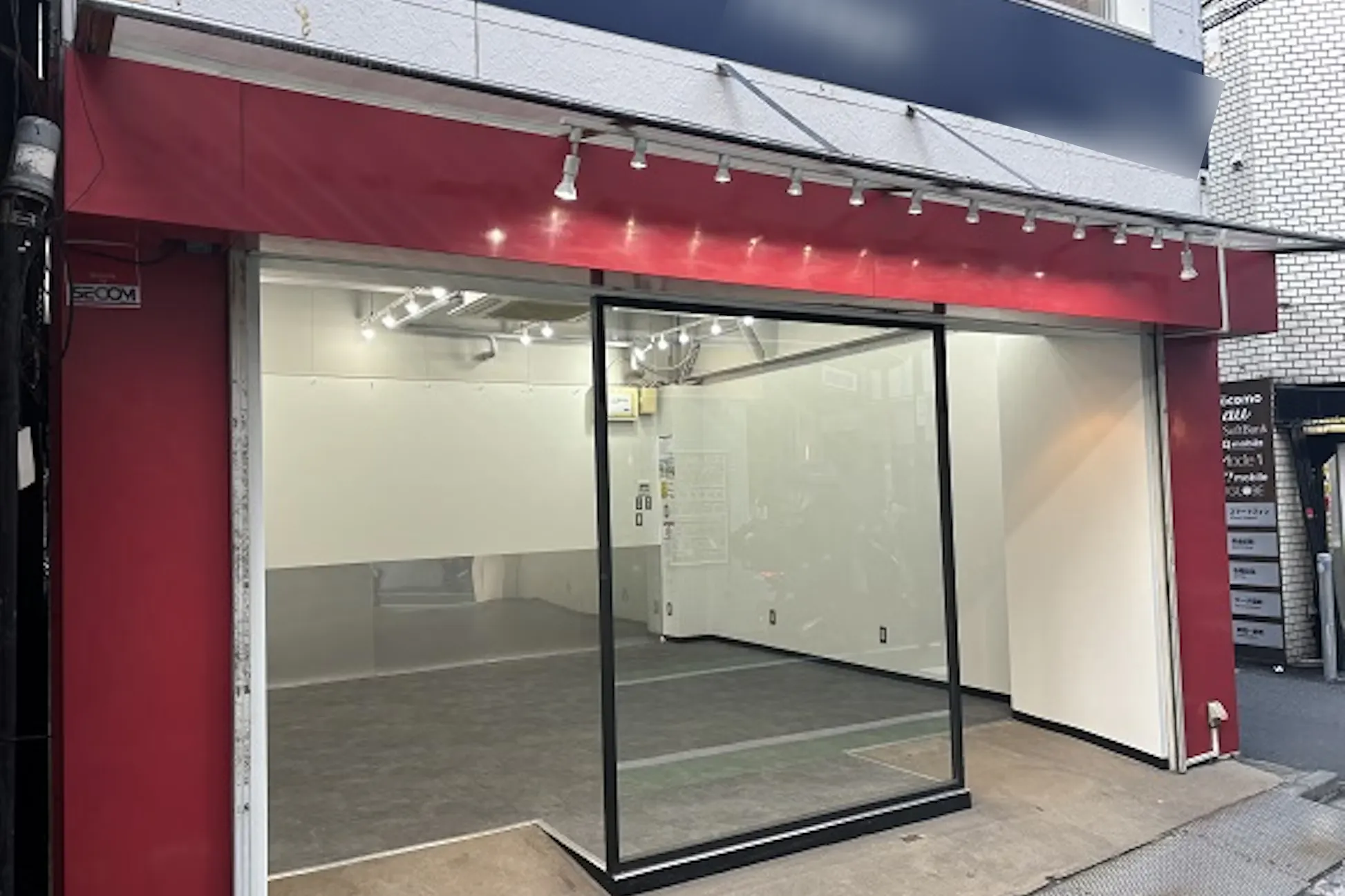 【三軒茶屋駅2分】三軒茶屋栄通り商店街にある路面の貸店舗