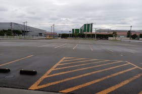 【ダイナム石川能美店ゆったり館】キッチンカーや各種プロモーションイベントでの出店に最適なアミューズメント施設のイベントスペース