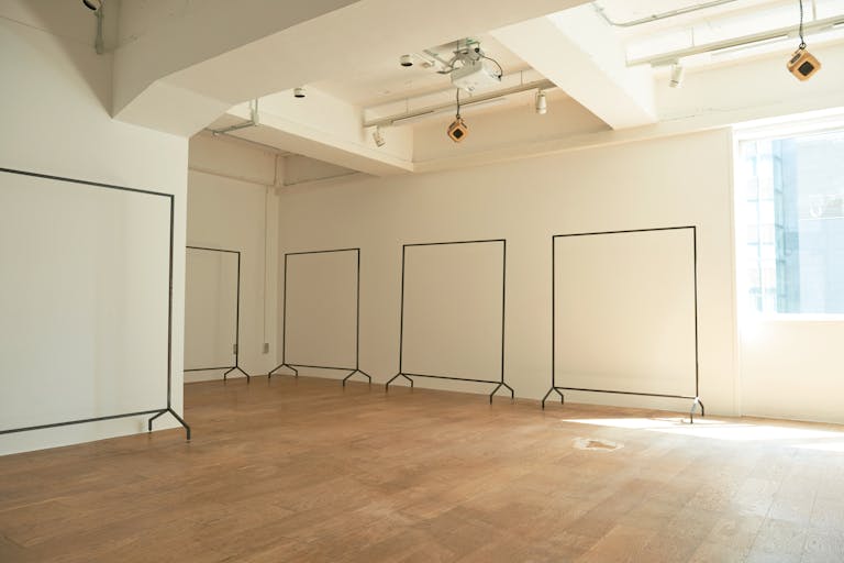【1周年記念:ハンガーラック16台貸し出し無料】ギャラリーやアパレル展示会に適した白壁、フローリング53㎡のスペース(3F)の画像10