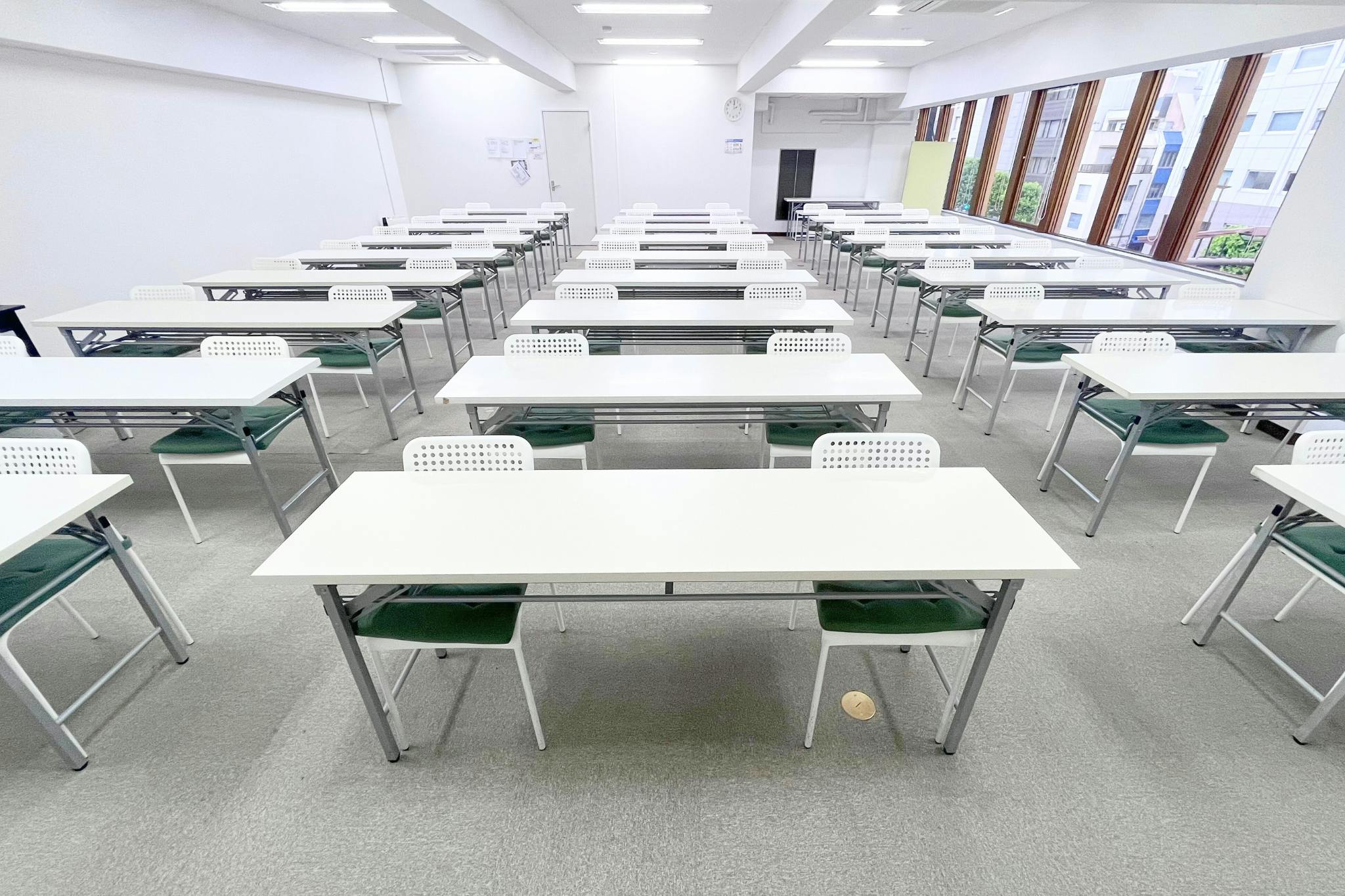 【秋葉原駅8分】招待制の製品PR会や受注販売会に適した70名程度収容可能なレンタルスペース