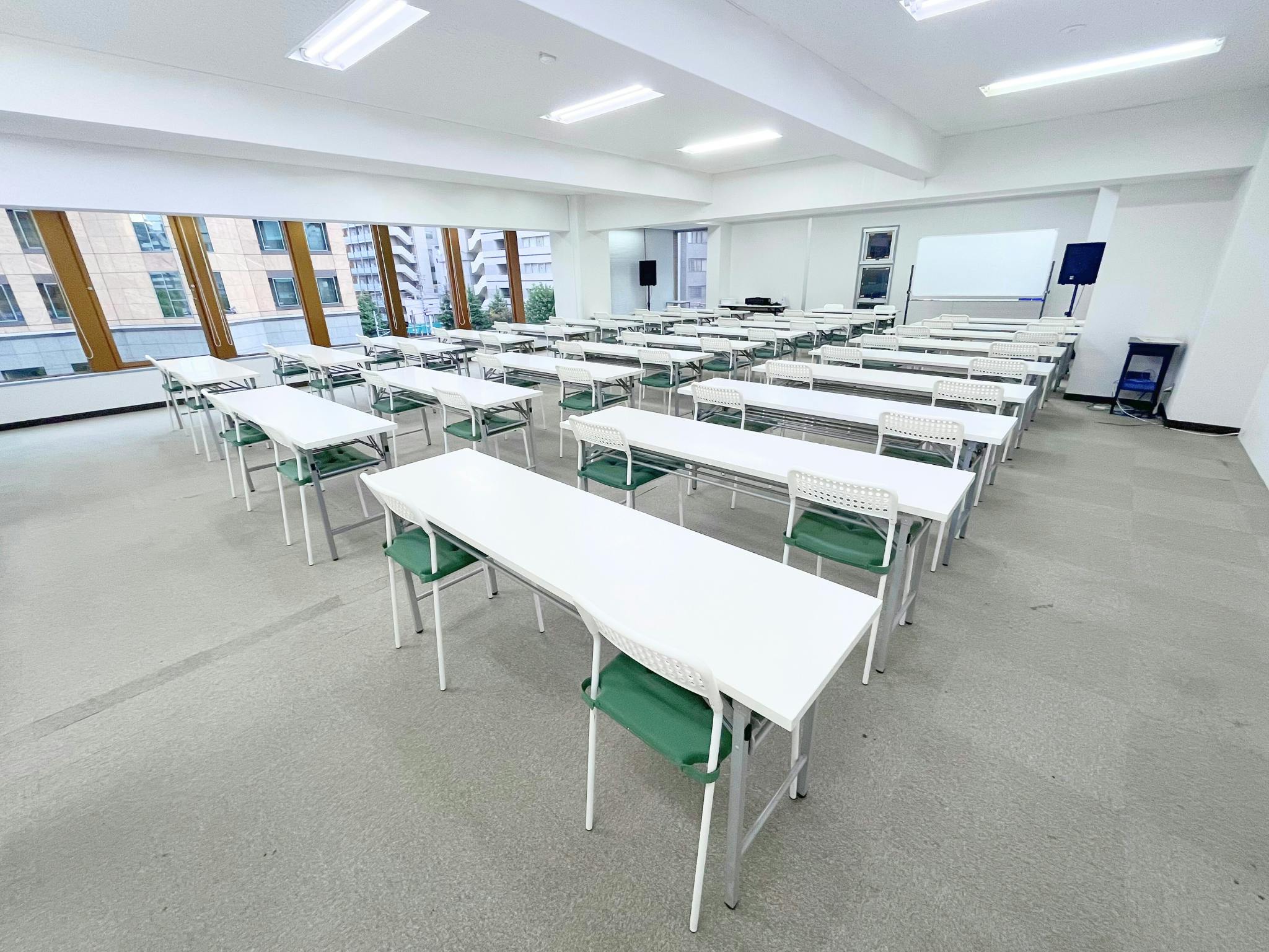 【秋葉原駅8分】招待制の製品PR会や受注販売会に適した70名程度収容可能なレンタルスペース