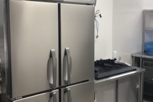 【五条駅5分】2022年4月オープンのレンタルキッチン、見学・問い合わせ大歓迎(レンタルキッチンS)