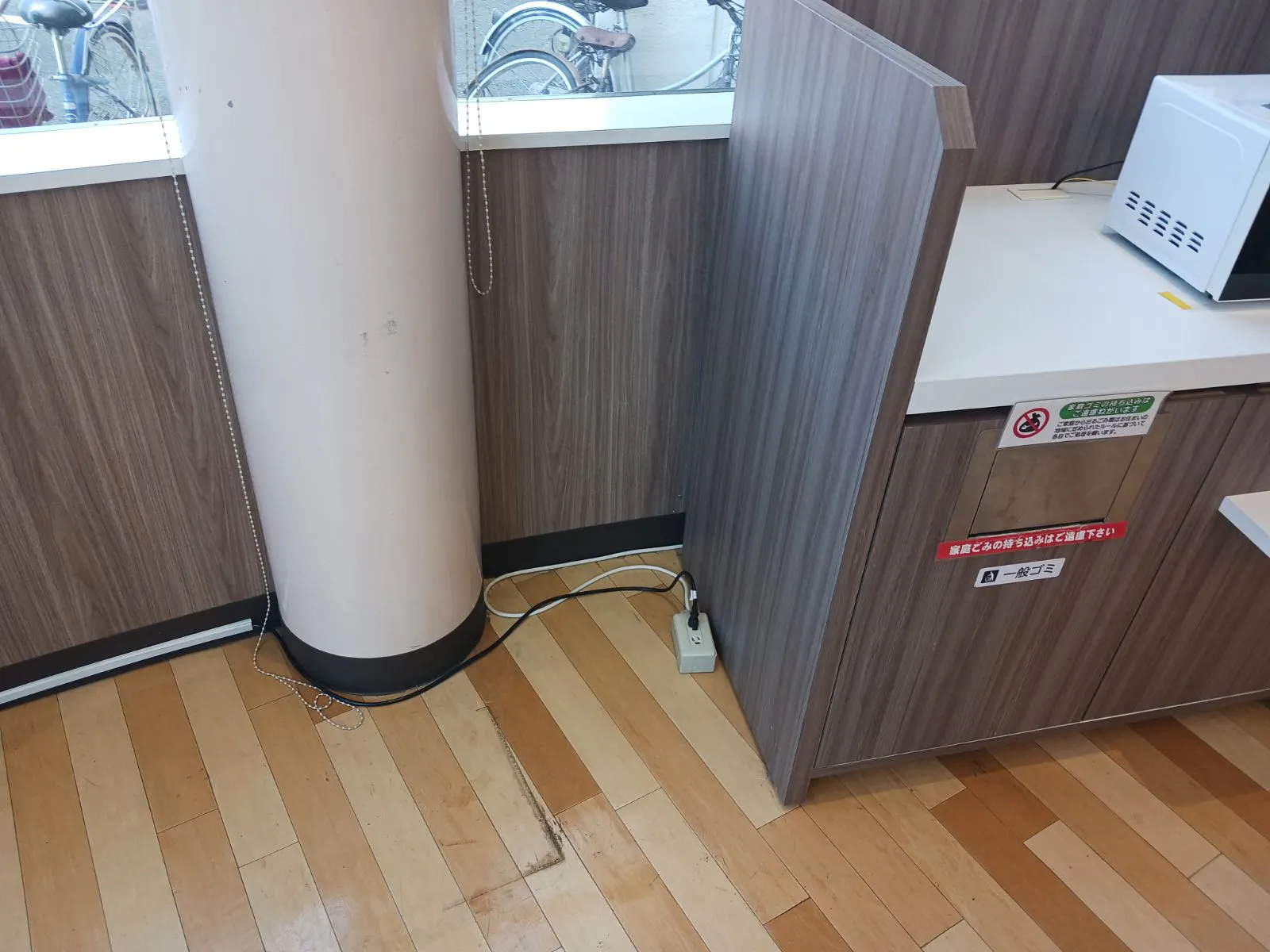 【レガネット牛頸】セルフレジとイートンスペースのあいだ 販促プロモーションや物販に最適なスーパー店内催事イベントスペース