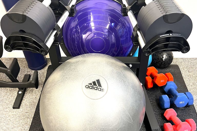 可変式ダンベルセット、ダンベル各種、バランスボール、ストレッチポール、バランスボール 半円型、ヨガボール、メディシンボール 3kg