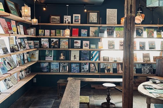 【浅草駅9分】撮影や展示会に適したヴィンテージ家具で装飾したレンタルギャラリー