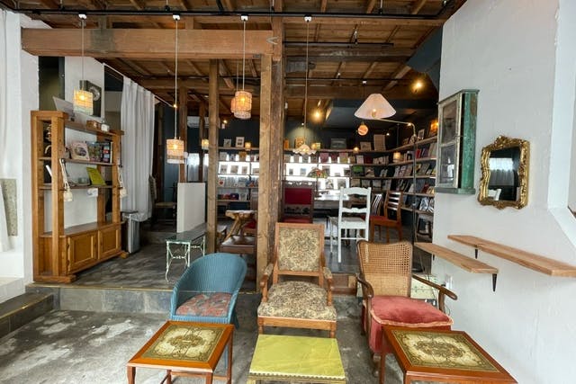 【浅草駅9分】撮影や展示会に適したヴィンテージ家具で装飾したレンタルギャラリー