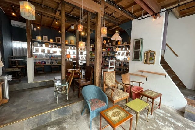 【浅草駅9分】撮影や展示会に適したヴィンテージ家具で装飾したレンタルギャラリー