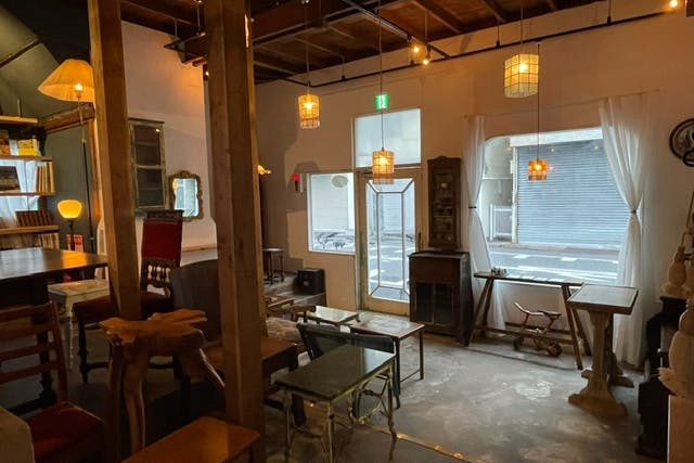 【浅草駅9分】撮影や展示会に適したヴィンテージ家具で装飾したレンタルギャラリー