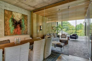 【表参道9分】海外のハイエンド家具で構成されたこだわりの空間がラグジュアリーシーンを演出。様々な用途でご利用いただけます。