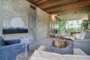 【表参道9分】海外のハイエンド家具で構成されたこだわりの空間がラグジュアリーシーンを演出。様々な用途でご利用いただけます。