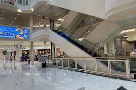 【イオンモール岡崎】1Fサブコート(GAP前)(LAN有)