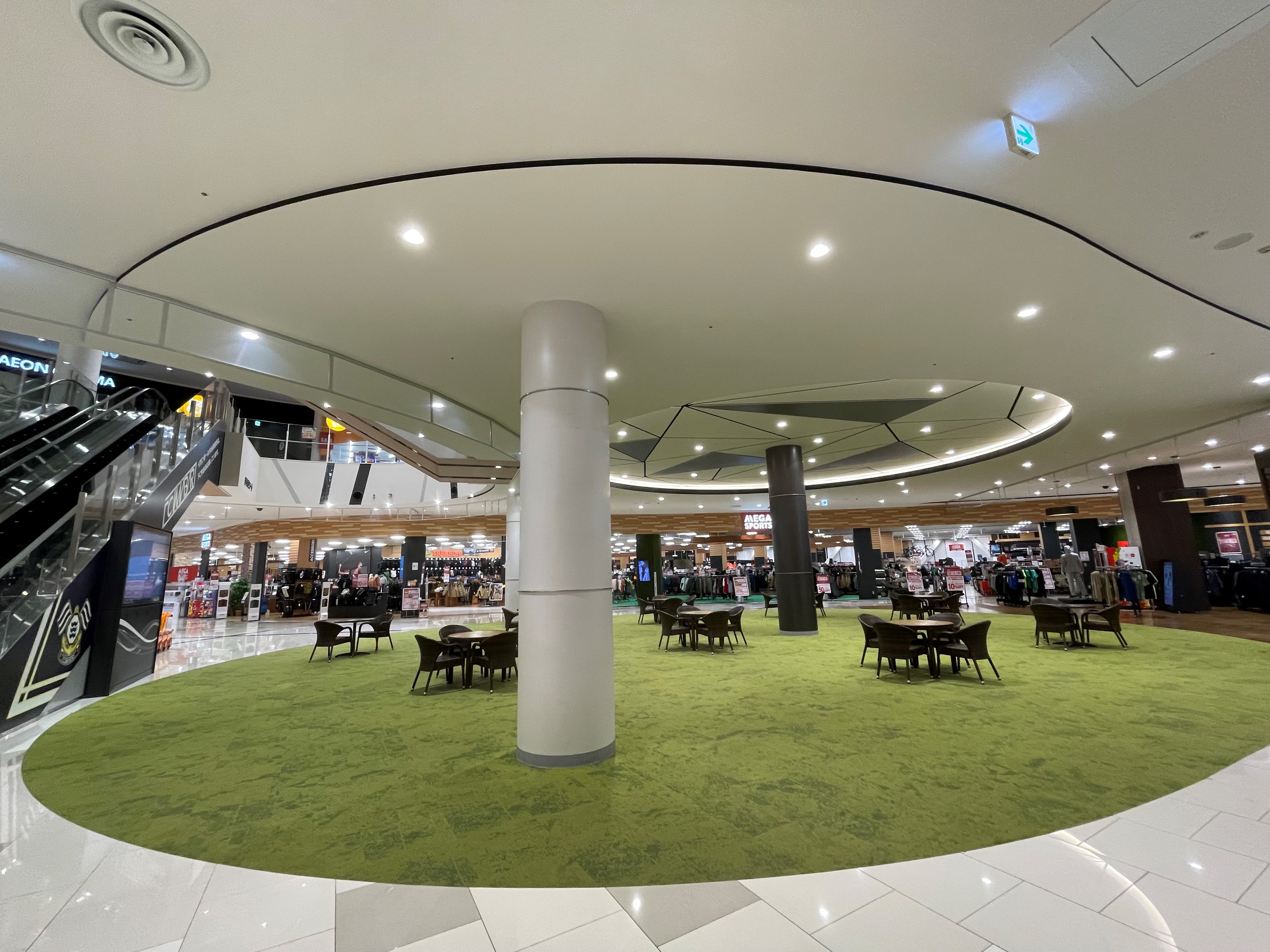 【イオンモール今治新都市】スペースE（1F きらめきコートH&M側）