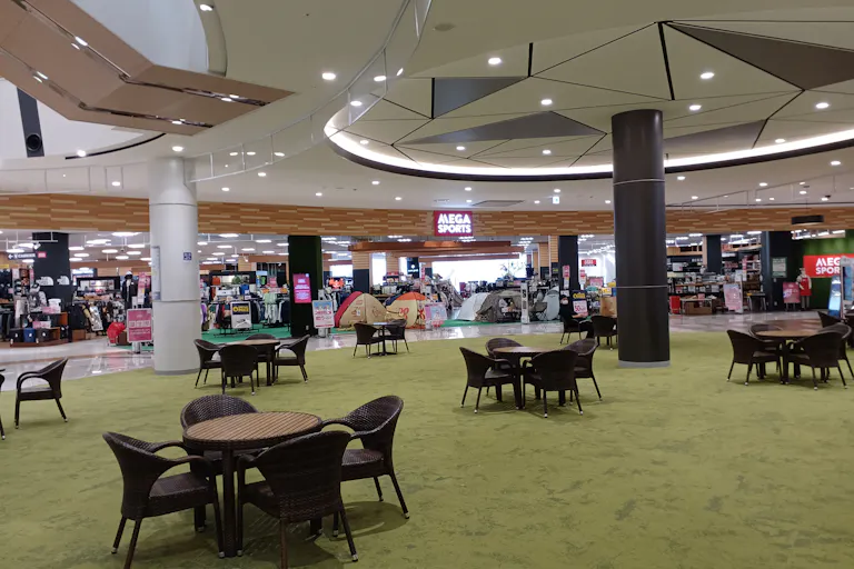 【イオンモール今治新都市】スペースE(1F きらめきコートH&M側)の画像1