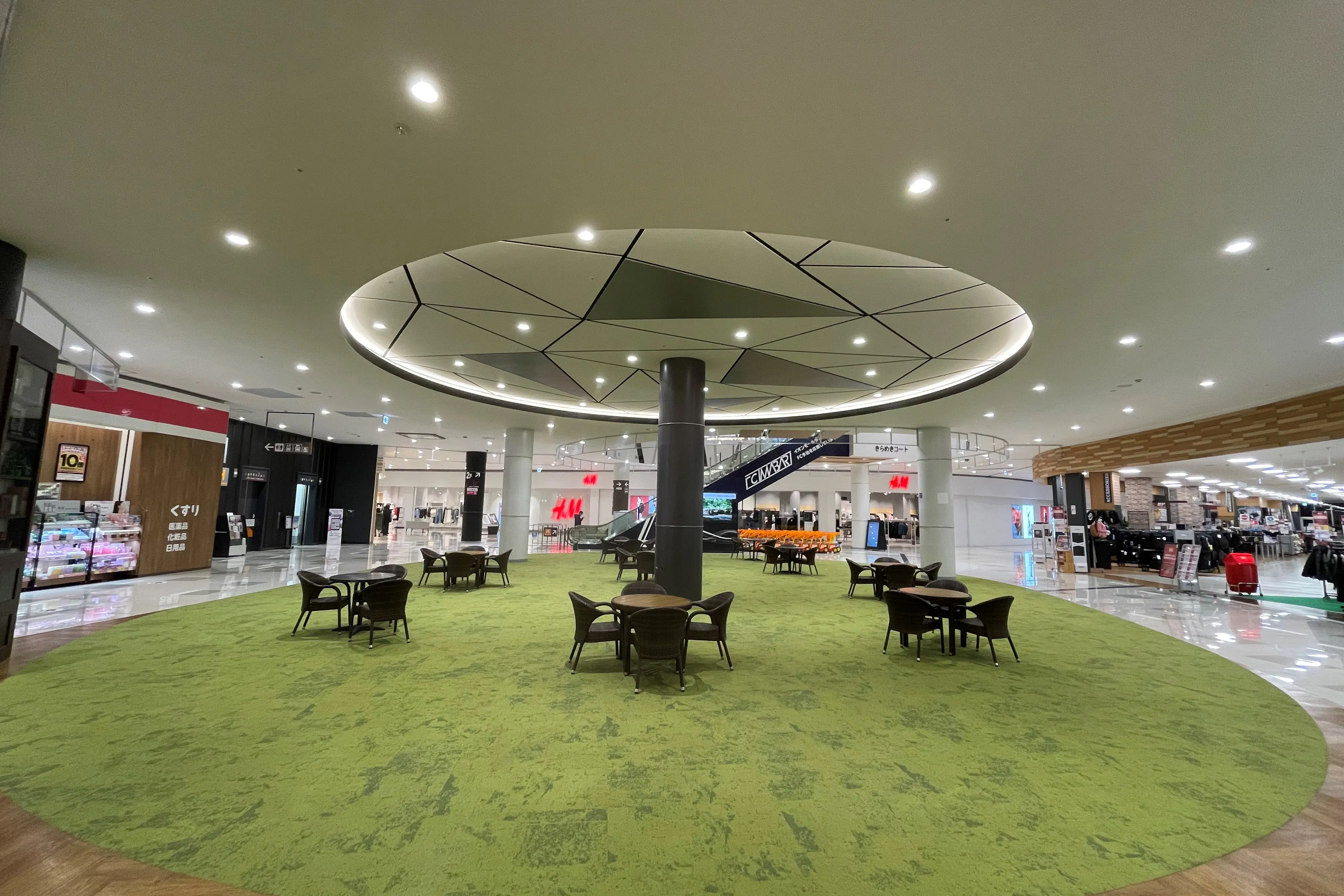 【イオンモール今治新都市】スペースE(1F きらめきコートH&M側)