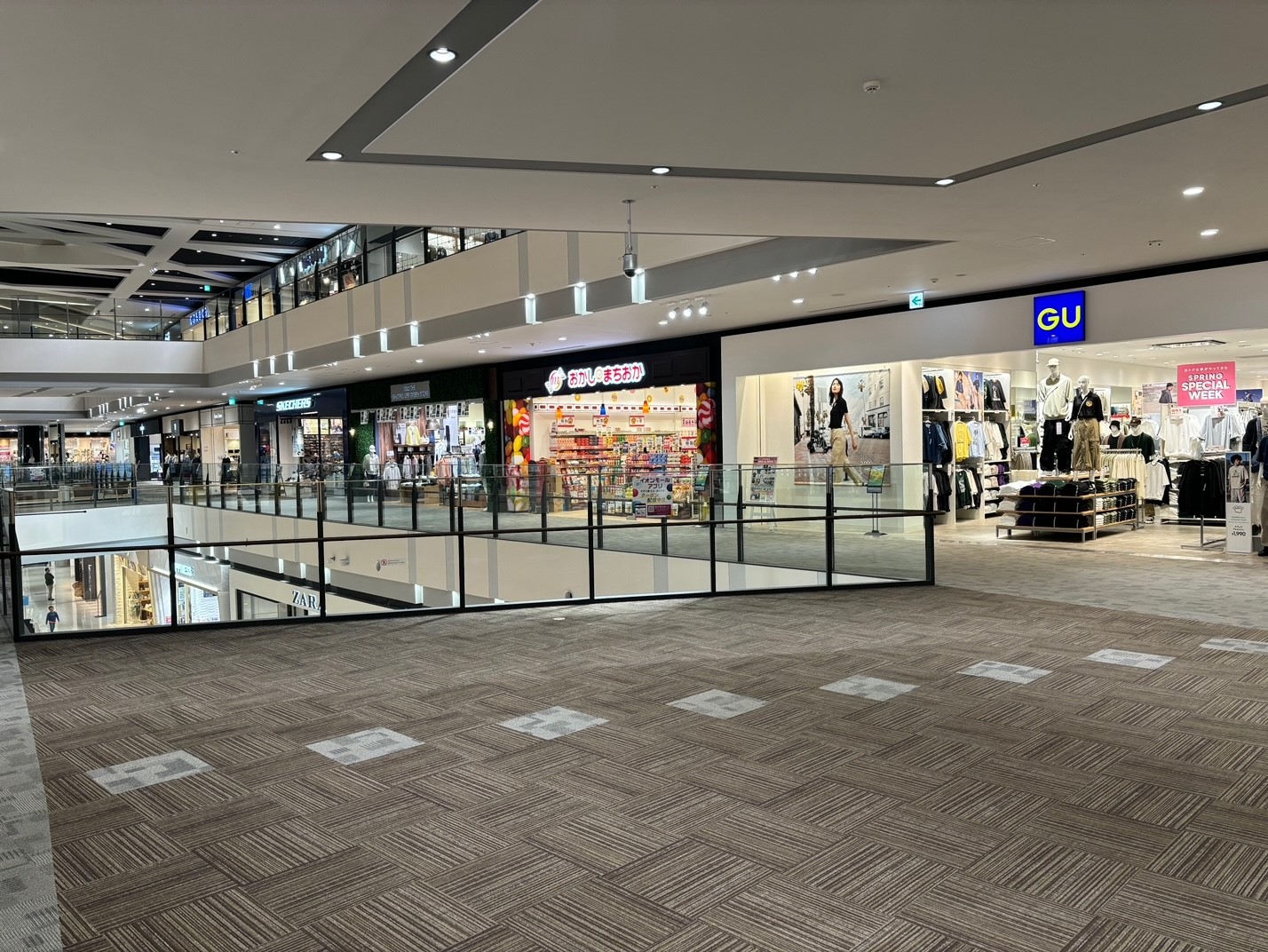 【イオンモール四條畷】GU前