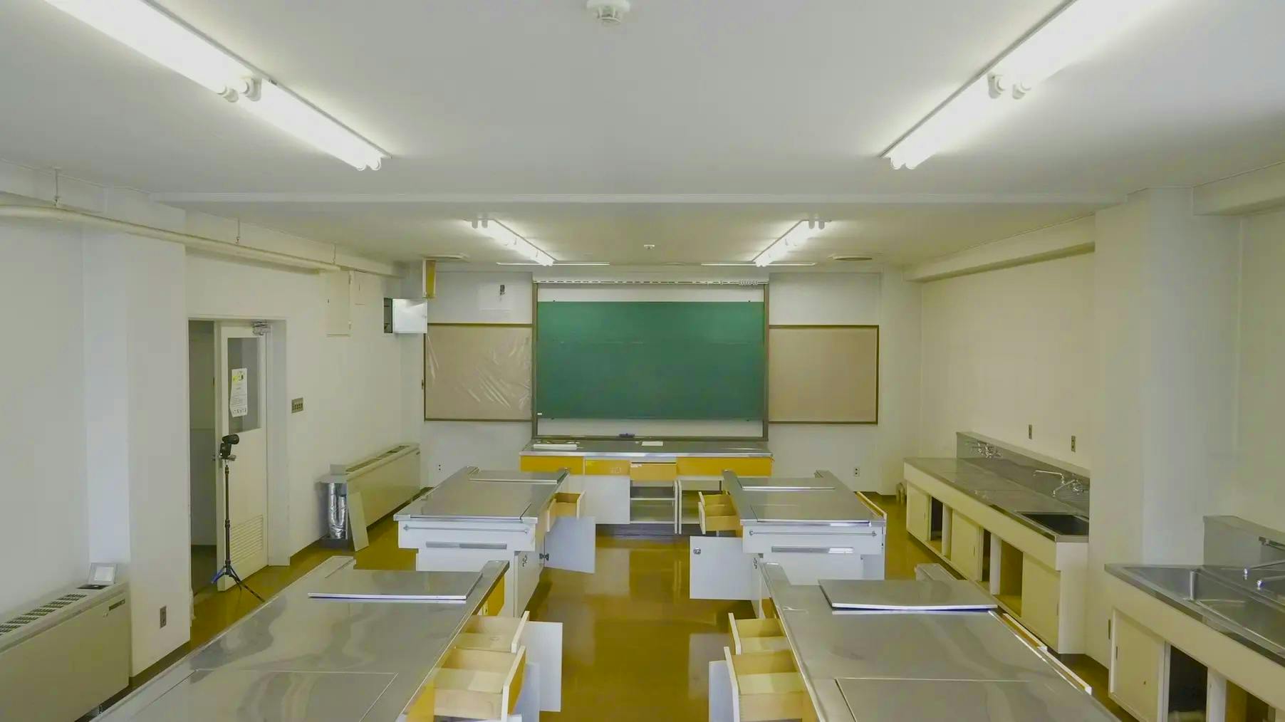 【飯田橋駅2分】撮影やイベントに最適な学校跡地のレンタルスペース（調理室3F）の画像