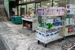 【スーパーマルヤマ三春台店】キッチンカー出店やプロモーションに最適な地域密着型スーパーの屋外軒先イベントスペース