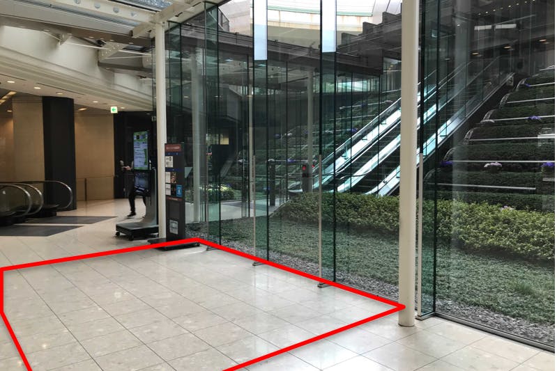 【毎日新聞ビル(大阪)】オフィスワーカー向けのポップアップストアやPRイベントに最適な大規模オフィスビル内のイベントスペース(中央)