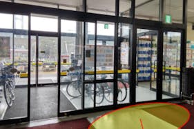 【オリンピック秩父店】プロモーションに最適な1F正面出入口脇スペース