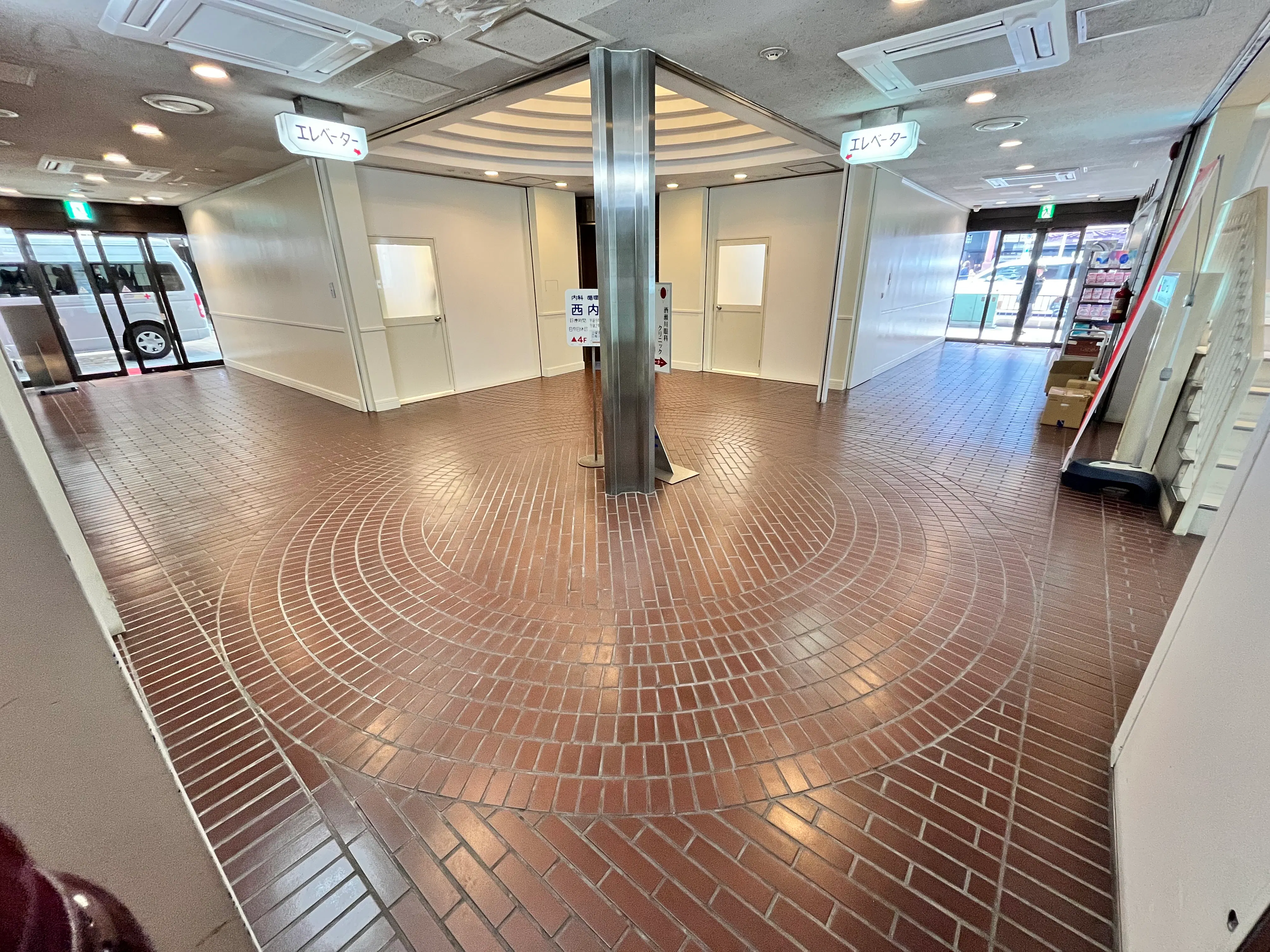 【天文館通電停1分】アーケード・電車通り両面入口の天文館ビル1Fスペース