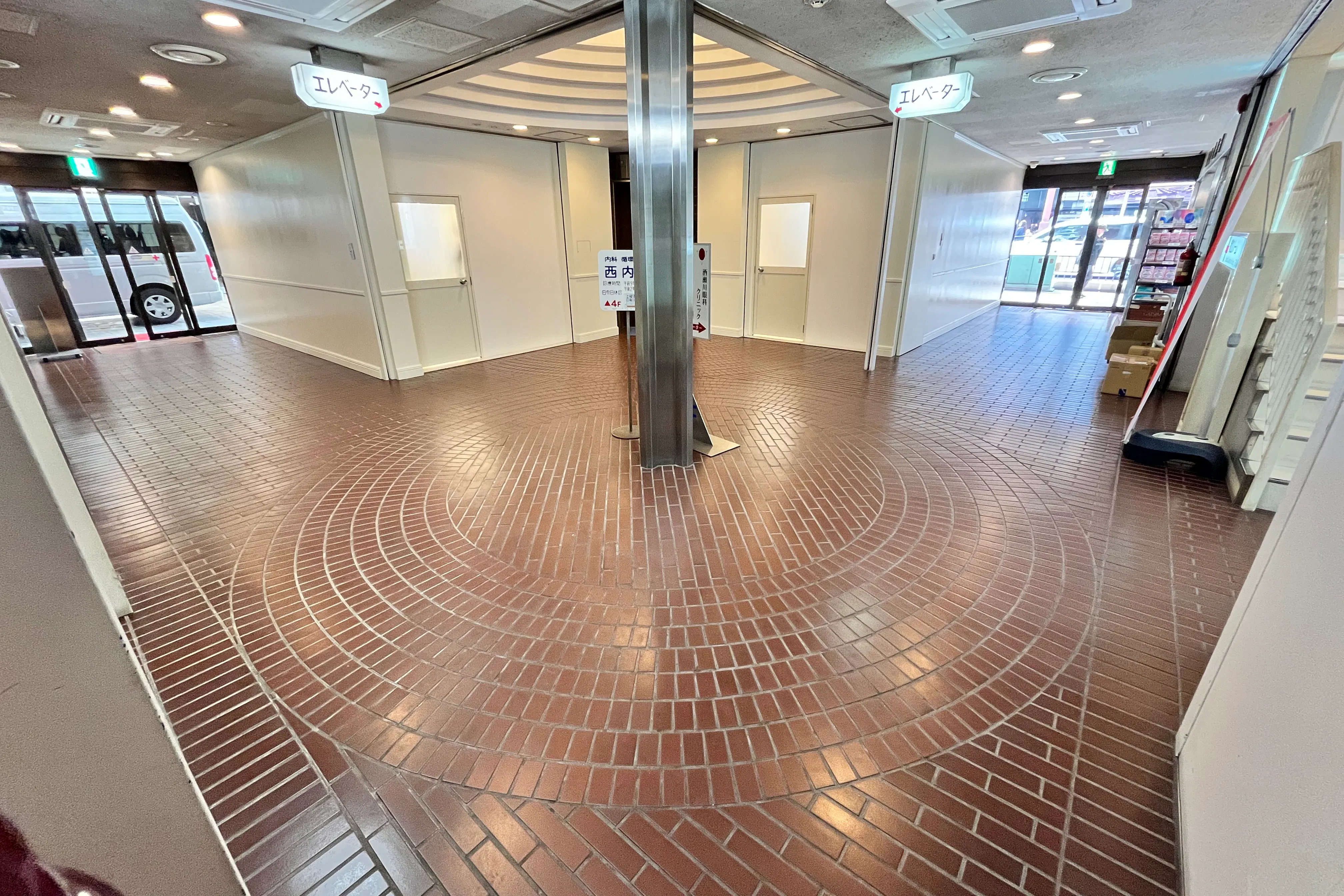 【天文館通電停1分】アーケード・電車通り両面入口の天文館ビル1Fスペース