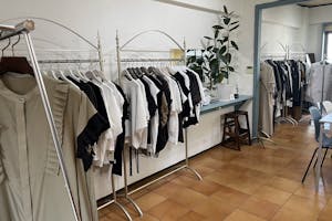 【西鉄平尾駅13分】アパレルブランドのポップアップストアや展示会に最適な什器類の豊富なイベントスペース