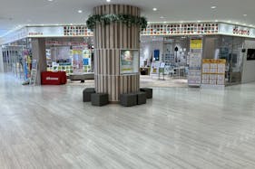 【ボーノ相模大野ショッピングセンター】3階ドコモ前 柱周り 物販、食物販のポップアップストアや販促プロモーションに最適な催事イベントスペース