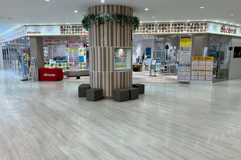 【ボーノ相模大野ショッピングセンター】3階ドコモ前 柱周り 物販、食物販のポップアップストアや販促プロモーションに最適な催事イベントスペースの画像2