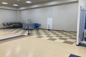 【ニシムタ N's CITY谷山店】【ニシムタ N's CITY】PRや物販利用が可能な2F出入り口付近のスペース