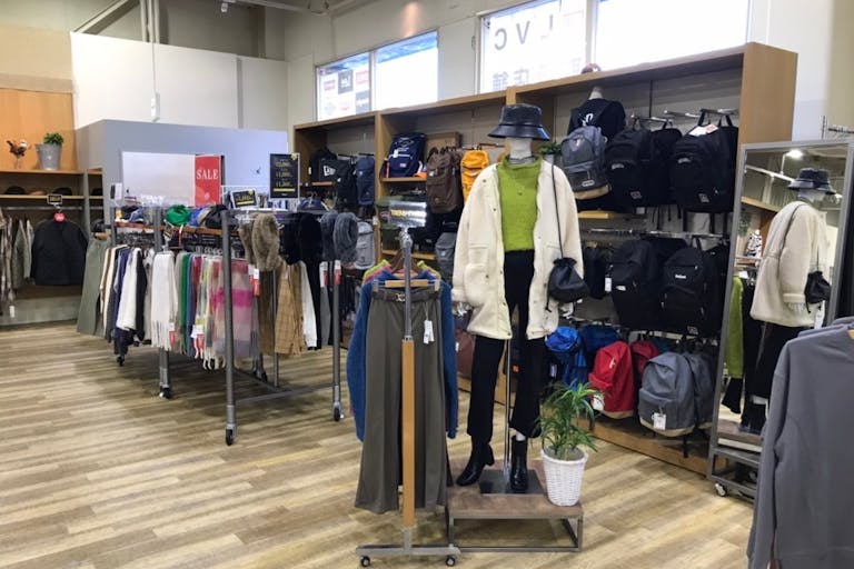 【アメリカ屋南仙台店/1F屋内】雑貨、小物のポップアップストア、携帯電話やウォーターサーバーのプロモーションに最適なジーンズショップ内のイベントスペースの画像5