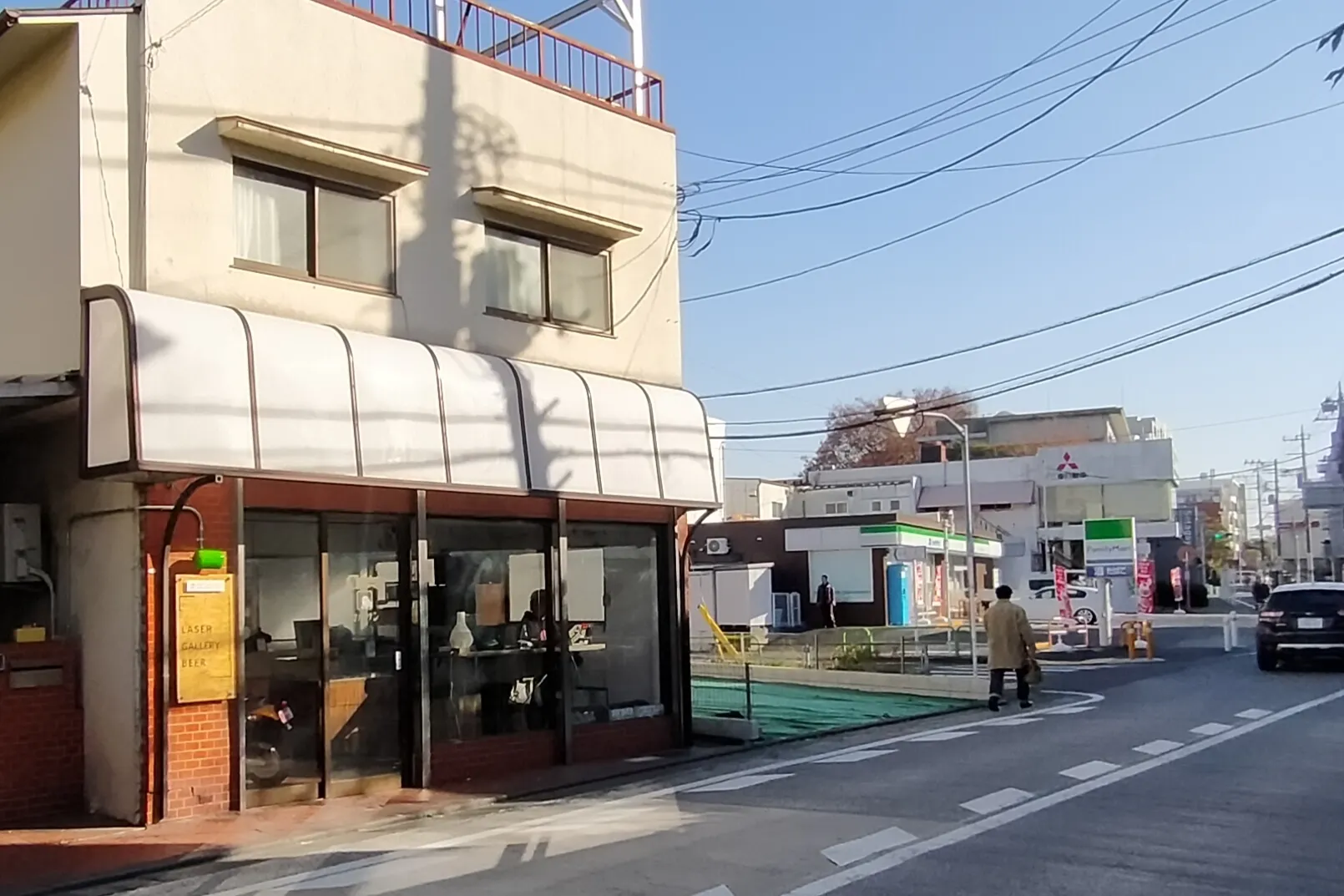 【千歳烏山駅10分】イラスト展示や小物アクセサリーなどのポップアップに最適な住宅街の間に佇むギャラリー&バーイベントスペース