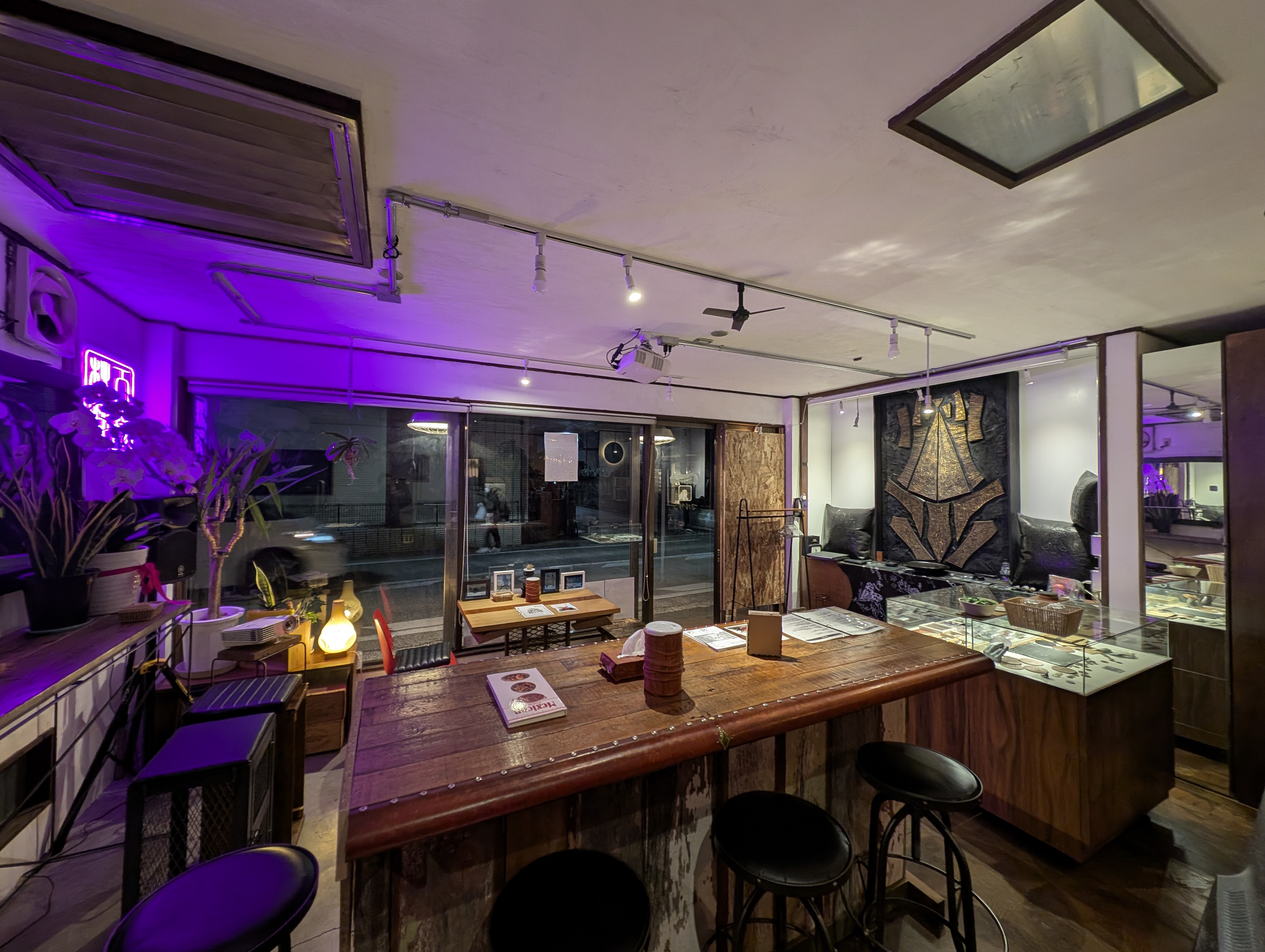 【千歳烏山駅10分】イラスト展示や小物アクセサリーなどのポップアップに最適な住宅街の間に佇むギャラリー＆バーイベントスペースの画像6