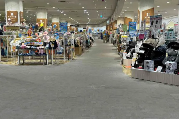 【イオンスタイル仙台卸町】3F中央エスカレーター前 販促プロモーションに最適なスーパー店内催事イベントスペース