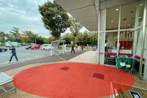 【イオンタウン東習志野】キッチンカーでの出店に最適な施設メイン出入口付近にある屋外スペース