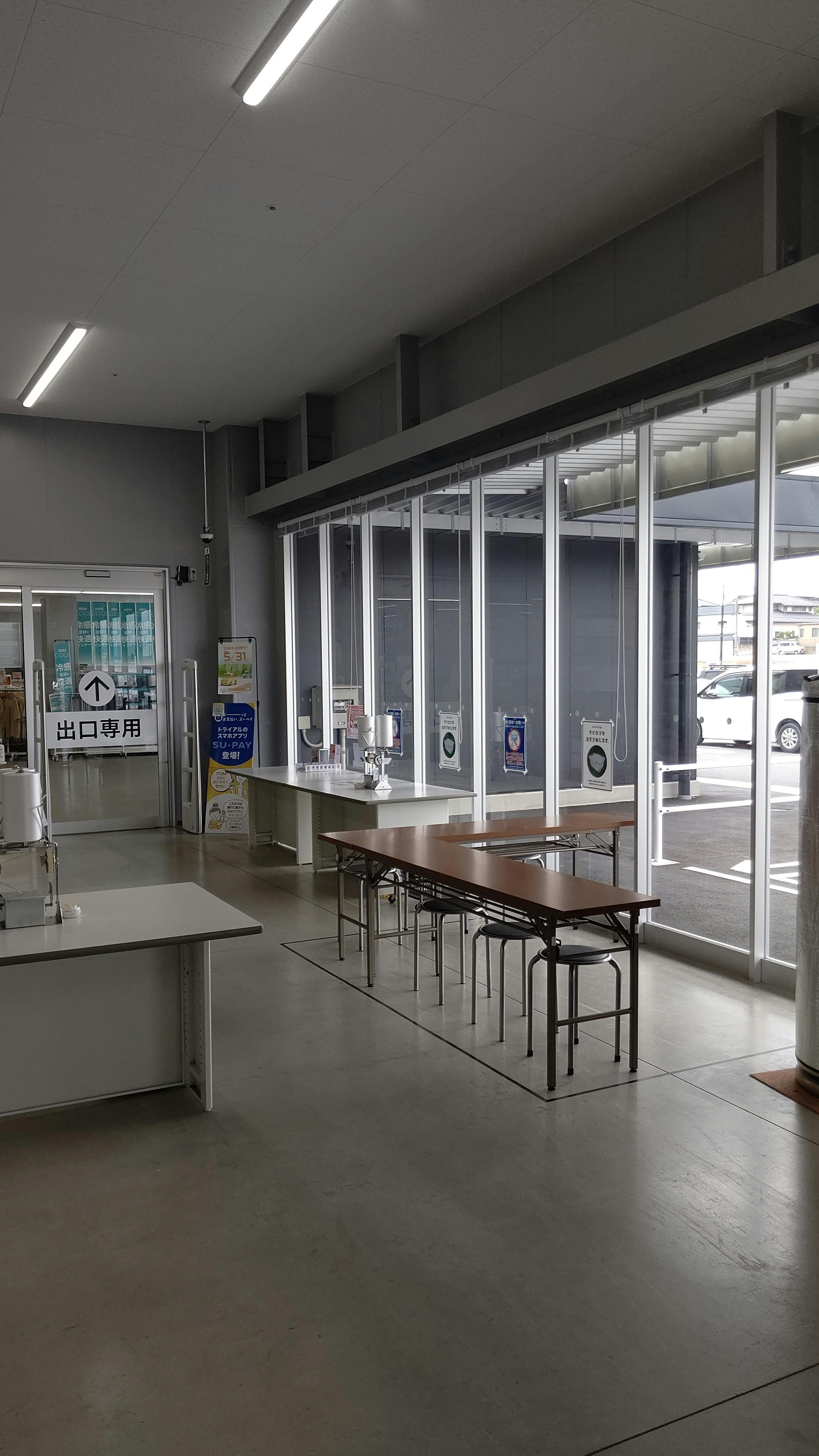 【メガセンタートライアル郡山八山田店】食物販やPR活動に最適な店内 「Ⓒ 1Fレジアウトスペース」※NG業種有の画像