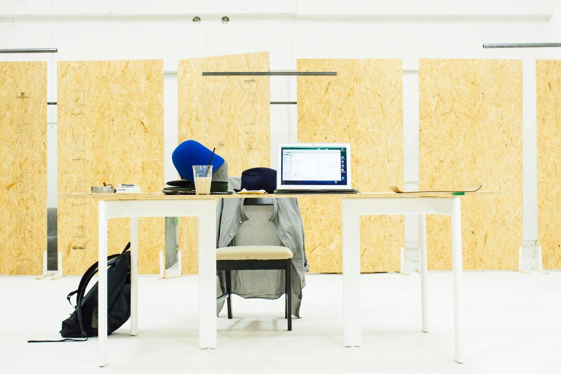 【本町駅5分】展示会に適したカフェ併設、フリードリンクも楽しめる大阪の真っ白なレンタルスペース