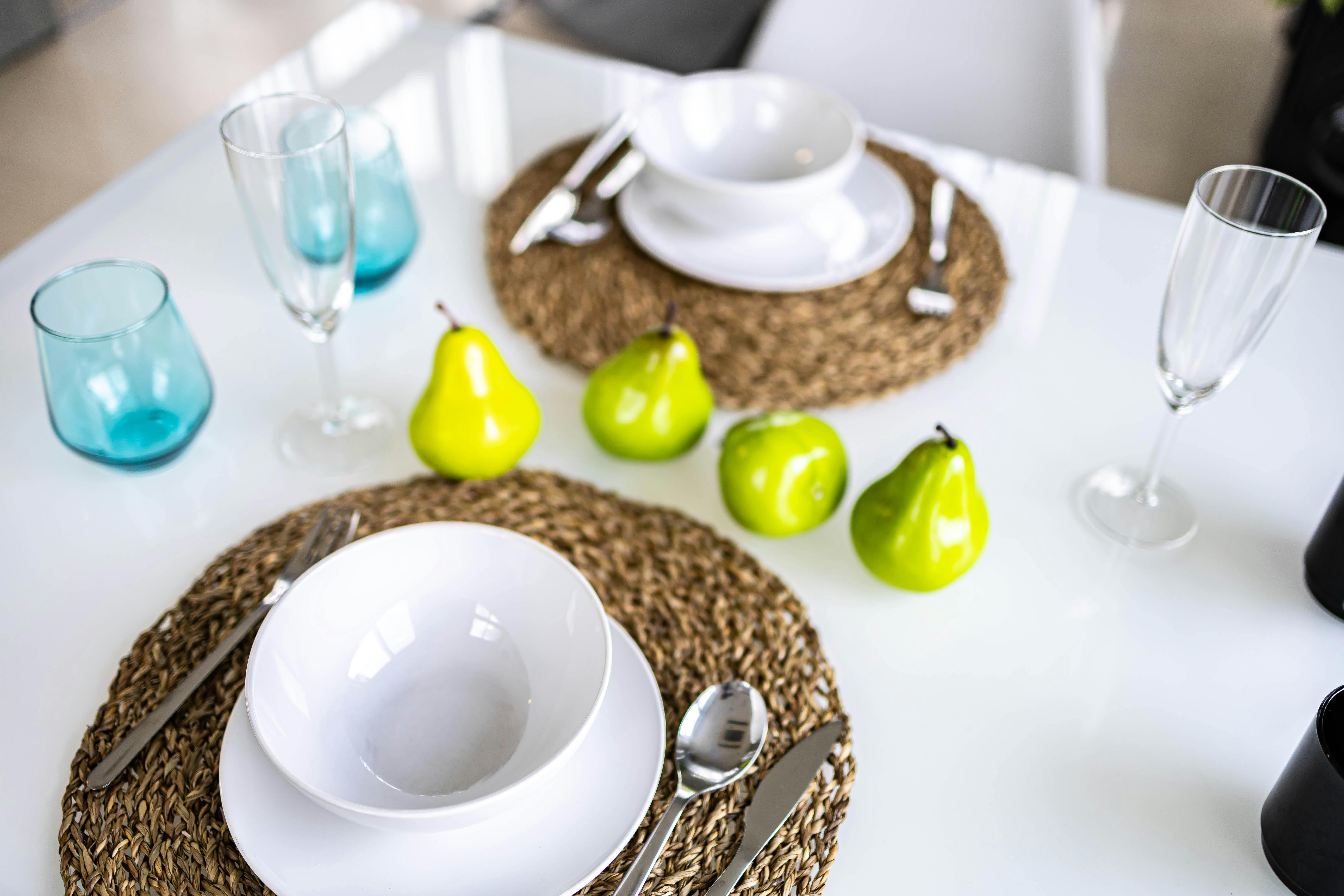 【代々木駅4分】天井高4m・三面採光で自然光豊かな新宿を一望できる撮影スタジオ